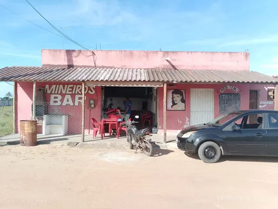 Vendo Casa Com Ponto Comercial.