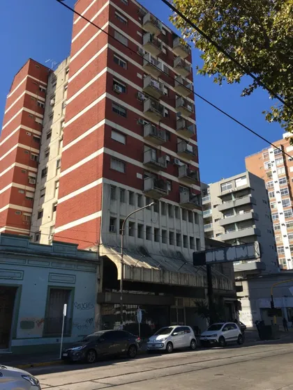 Oficina En Venta - Quilmes Centro - Excelente Ubicacion