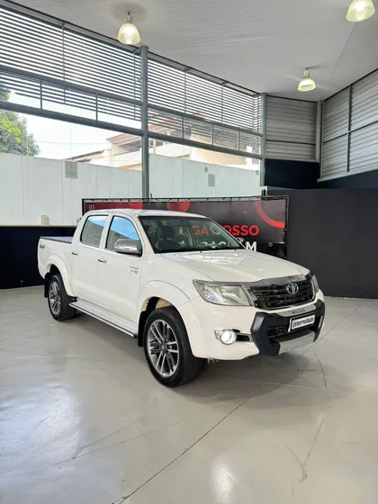 Toyota Hilux 2.7 Srv Cab. Dupla 4x4 Flex Aut. 4p