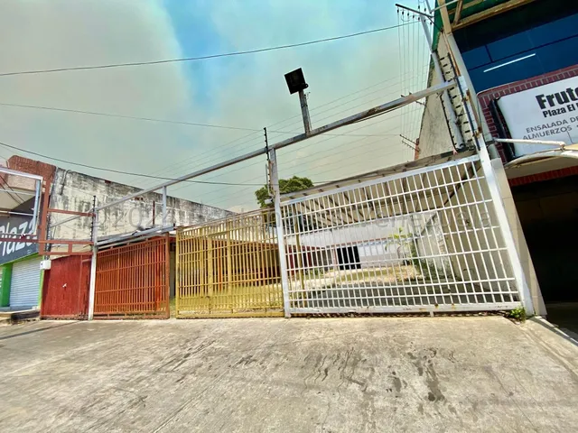 Punto Comercial Con Galpón En Av Caracas Del Limón.hasiso.
