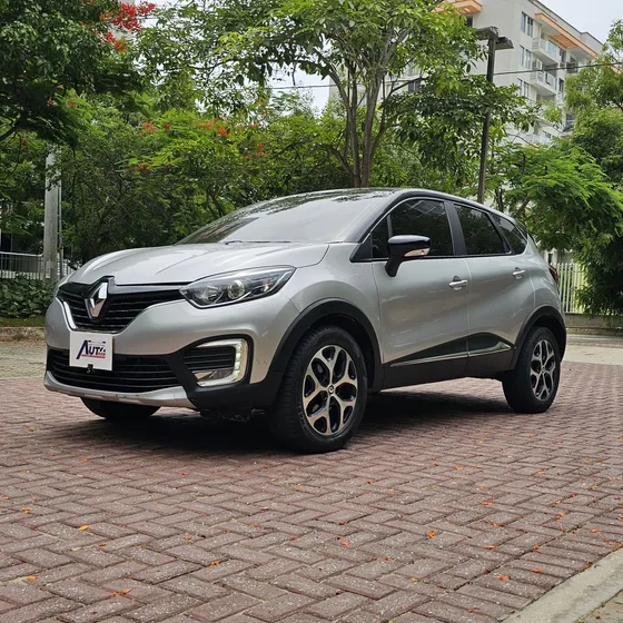 Renault Captur 2.0 Intens Automática
