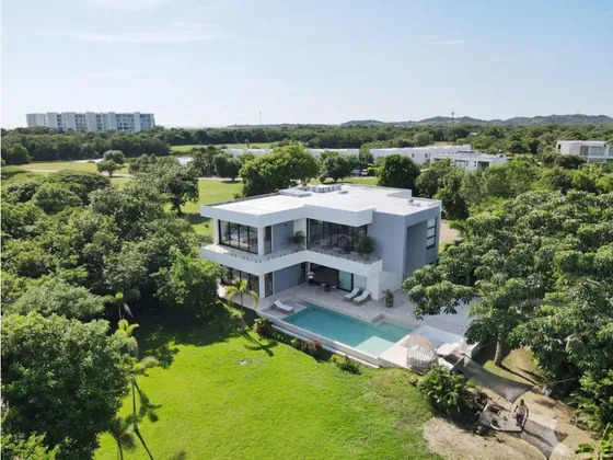 Venta Casa De Lujo De 2 Niveles Karibana Beach & Golf Cartagena 