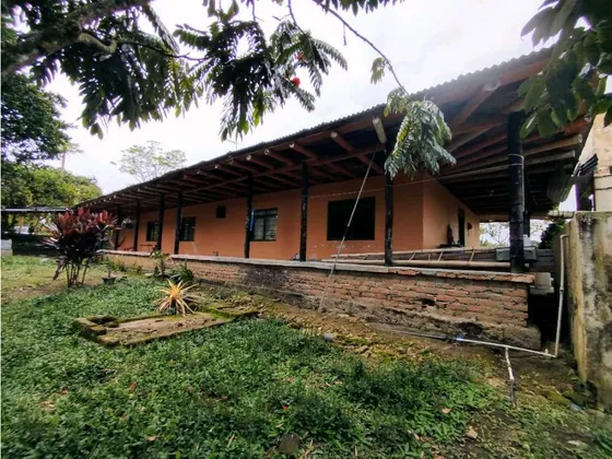 Se Vende Finca Pueblo Tapao Montenegro
