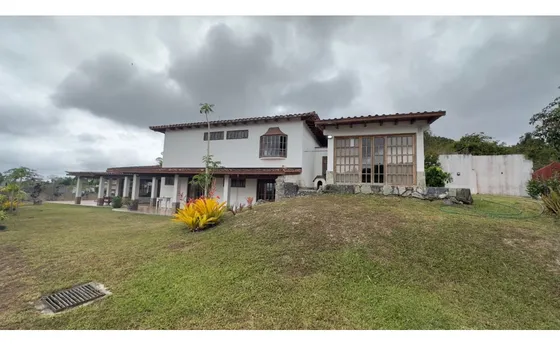 Se Vende Casa 1173m² 7h+s/6b+s/5e La Lagunita