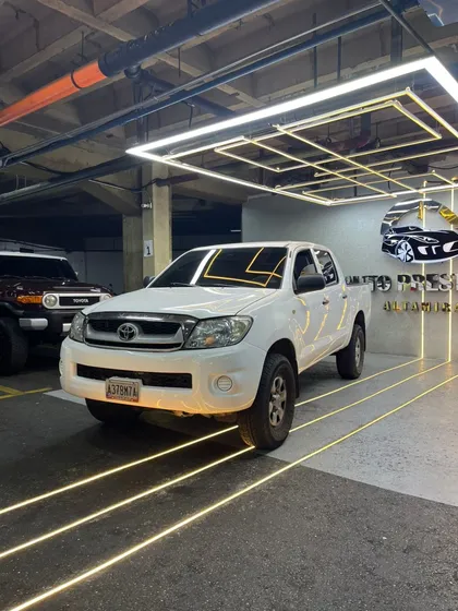 Toyota Hilux 2.7