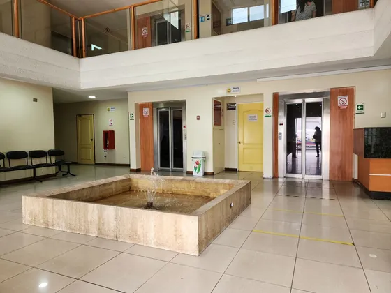 Amplia Oficina Con Excelente Ubicación