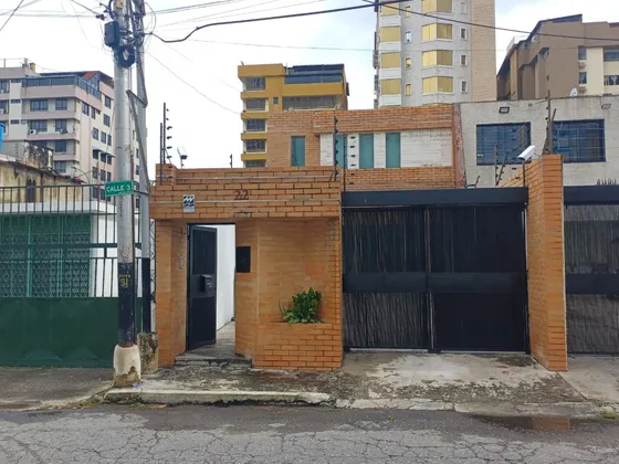 Townhouse En Venta Urb La Soledad 001jsc