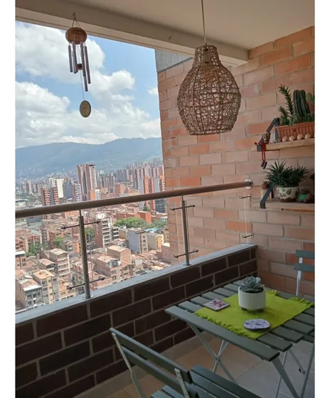 Venta De Apartamento En Sabaneta, Calle Larga 74 Mts