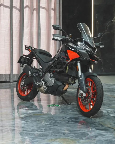 Ducati Multistrada V2 S 2024