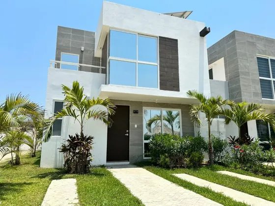 Casa Residencial En Bonfil Acapulco