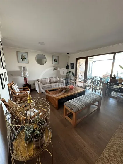 Casa En Venta De 6 Dorm. En Chillán
