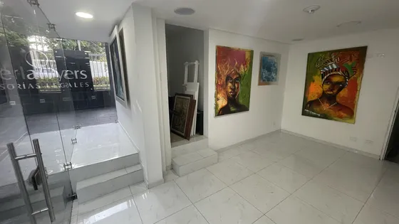 Venta Casa Externa Dos Pisos Con Local Y Oficinas  En Ciudad Jardín