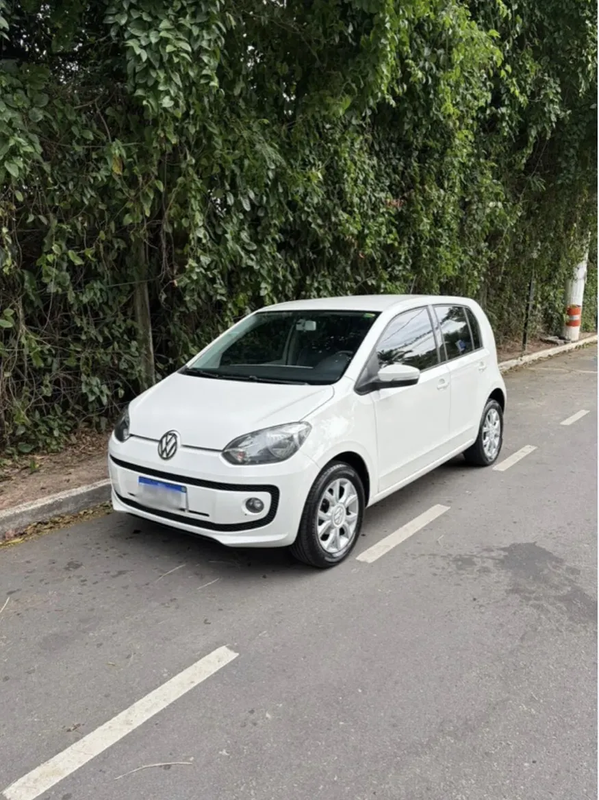 Volkswagen Up! 2017 1.0 High I-motion 5p Volkswagen Up! 2017 1.0 High I-motion 5p