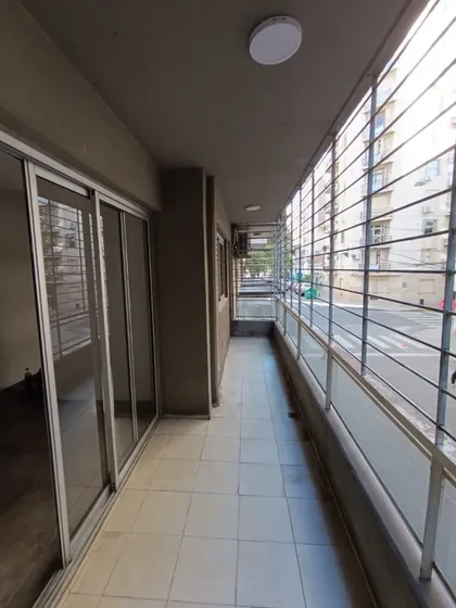 Zona Centro A Una Cuadra De Boulevar Oroño 