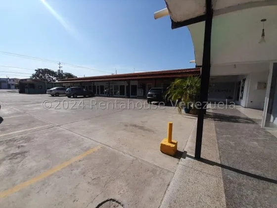 Local En Alquiler La Piedad Norte Codigo  2 5 3  0 1 8  Mildred Excelentes Lleno De Bondades Que Lo Hacen Una Excelente Oportunidad Para Invertir Y Llevar A Tu Empresa A Otro Nivel 