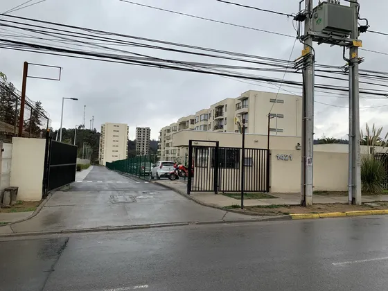 Casi Nuevo, Piscina, Cercano Autopista Troncal Sur
