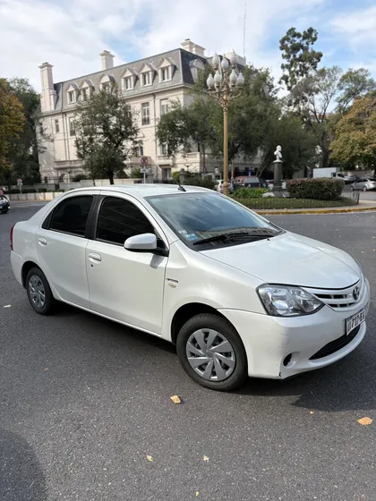 Toyota Etios 1.5 Sedan Xls