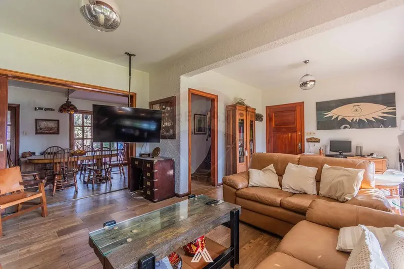 Se Alquila Casa 4 Dormitorios En Punta Gorda.