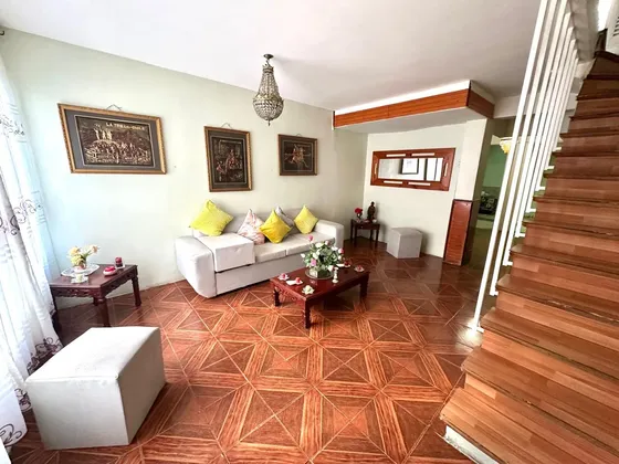 Casa 3d1b Con Antejardín Cerca Metro Toesca