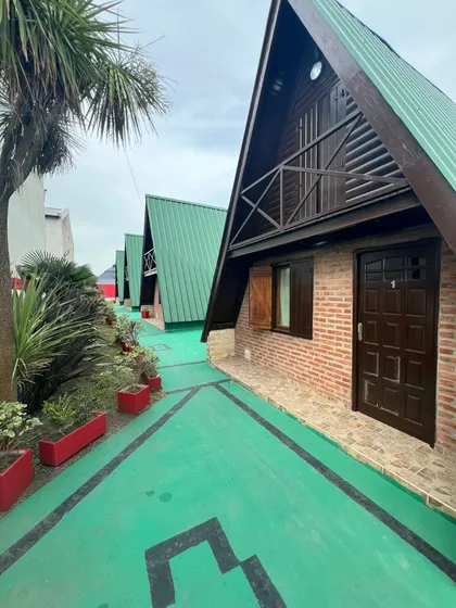 Complejo De Cabañas 4 Unidades + Pileta Climatizada. 100 Mts Del Mar