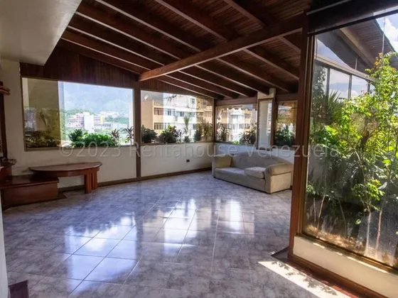 Yj - Las Acacias, Esplendido Pent-house 401 M²,  Gran Terraza Y Maravillosa Vista Al Avila, Con Amplia Cocina