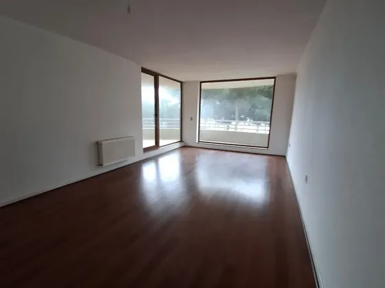 Departamento En Venta De 4 Dorm. En San Pedro De La Paz