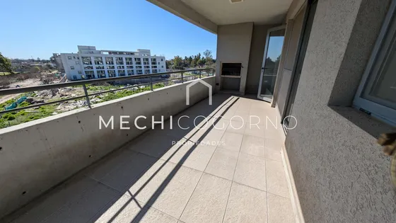 Departamento En  Venta 2 Ambientes Con Cochera 