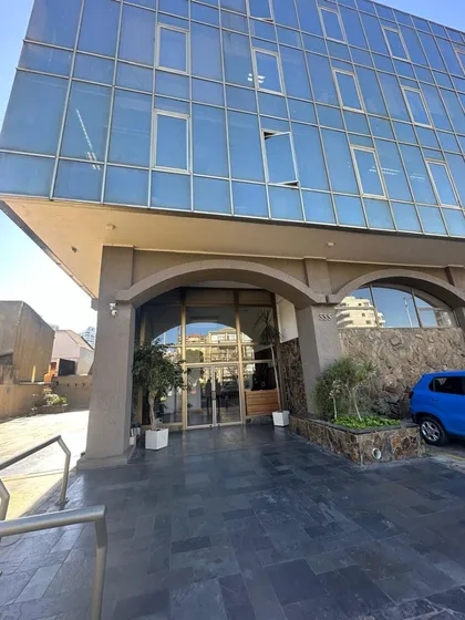 Arriendo Oficina En Edificio Emporium