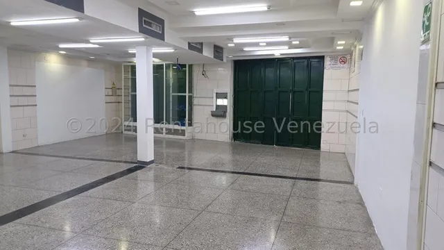 Daniela Linarez Alquila Locales Comerciales En Zona Este De Barquisimeto Ubicado Estrategicamente Ideal Para Impulsar Tu Actividad Comercial Con 250m2 Barquisimeto Lara                                