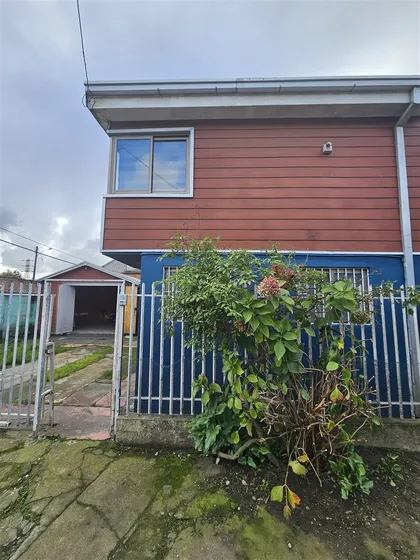Se Vende Amplia Casa En Avenida Camilo Henríquez, Concepción