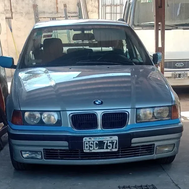 BMW 318 TDS Coupé, 1.8L Engine, Year 1998.