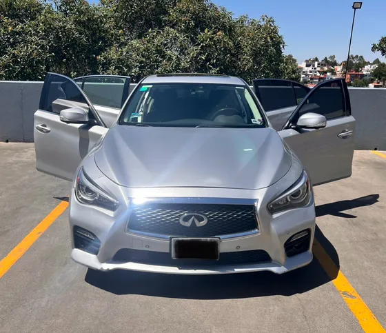 Infiniti Q50 3.5 Hybrid At