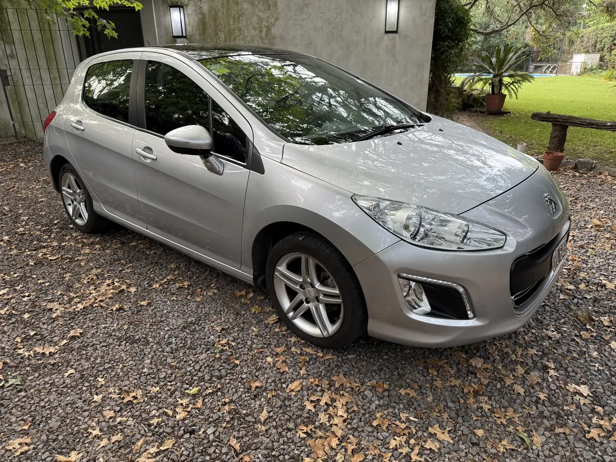 Peugeot 308 Feline