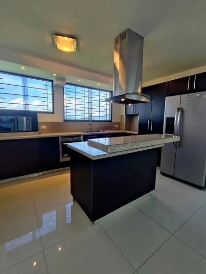 Lh Se Vende Ph Duplex En La Castellana Gabriela Country