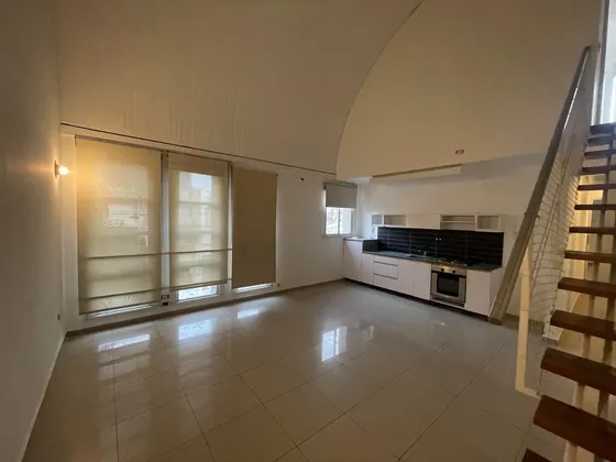 Marcos Sastre 3029, Caba/ Un 45 Ph 3 Ambientes 154 M2/2 Baños/ 2 Plantas/ Terraza / U$s 300.000  