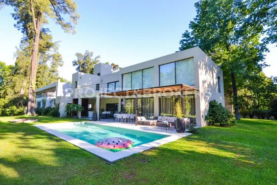 Espectacular Casa En Los Pinguinos