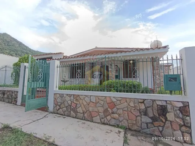 Casa En Venta En Trigal Norte. Calle Cerrada. Solo Clientes. Lm
