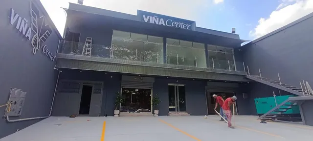 Se Alquila Local A Pie De Calle En Cc La  Viña Center Atl-