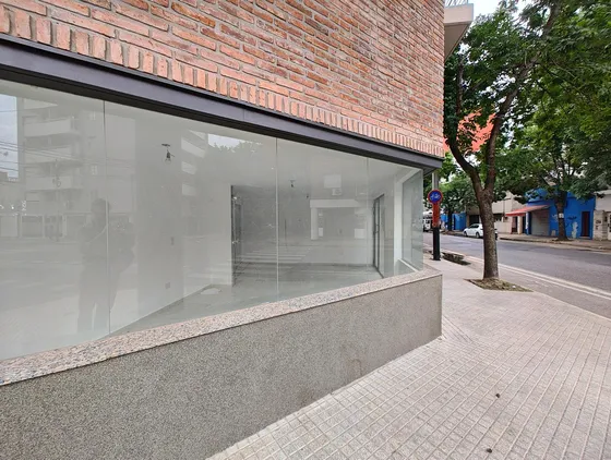 Local 36 M2 - Necochea 1800 - Rep. De La Sexta Rosario | Venta