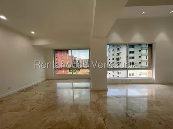 Penthouse En Alquiler El Rosal 26-17905 Mc