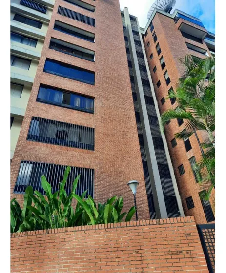 Vendo Apto 220m2 4h/4b/4p Cerro Verde 0298