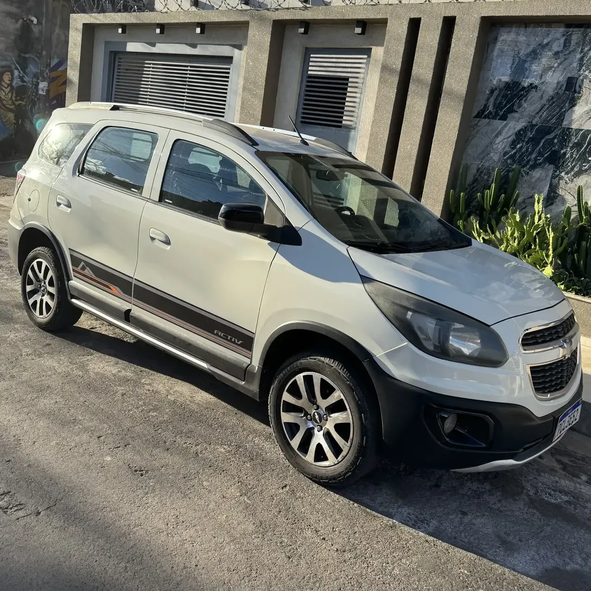 Chevrolet Spin 2016 1.8 Activ 5l Aut. 5p Chevrolet Spin 2016 1.8 Activ 5l Aut. 5p