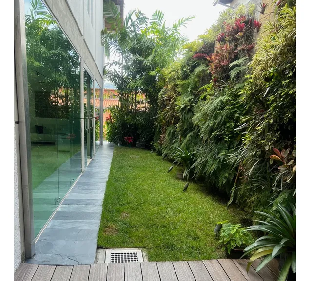 En Venta Casa En Los Naranjos Del Cafetal, Calle Cerrada.