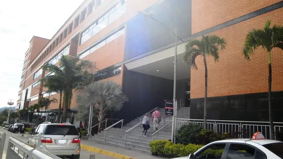 Alquiler Oficina C.c El Rodeo