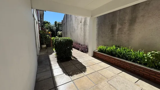 Dúplex En Venta De 3 Dormitorios En Moreno