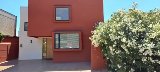 Oportunidad Casa 3 Dormitorios En Suite, 5 Baños, Condominio