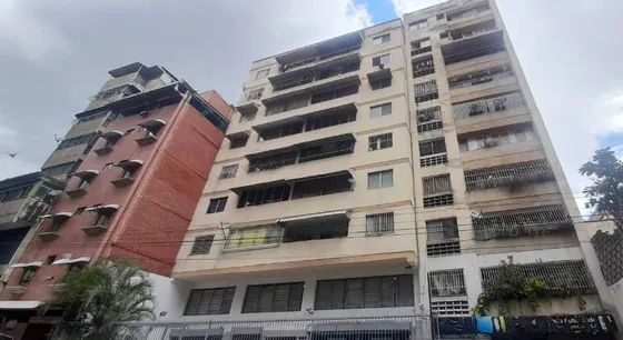 Venta De Apartamentos: En La Candelaria, Quinta Crespo, Colegio De Ingenieros Y En El Recreo.