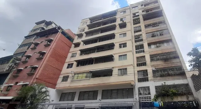 Venta De Apartamentos: En La Candelaria, Quinta Crespo, Colegio De Ingenieros Y En El Recreo.