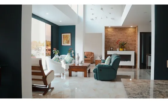 Casa En Urbanización De Loma Del Escobero Alto