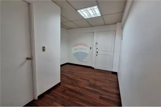 Extraordinaria Oficina En Maipú!!!